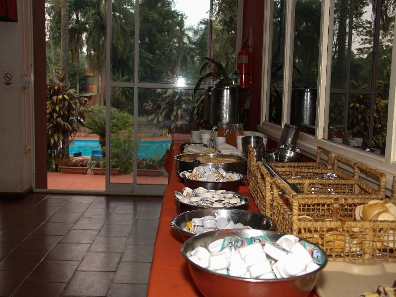 Iguazu Inn Hostel Puerto Iguazú Eksteriør billede