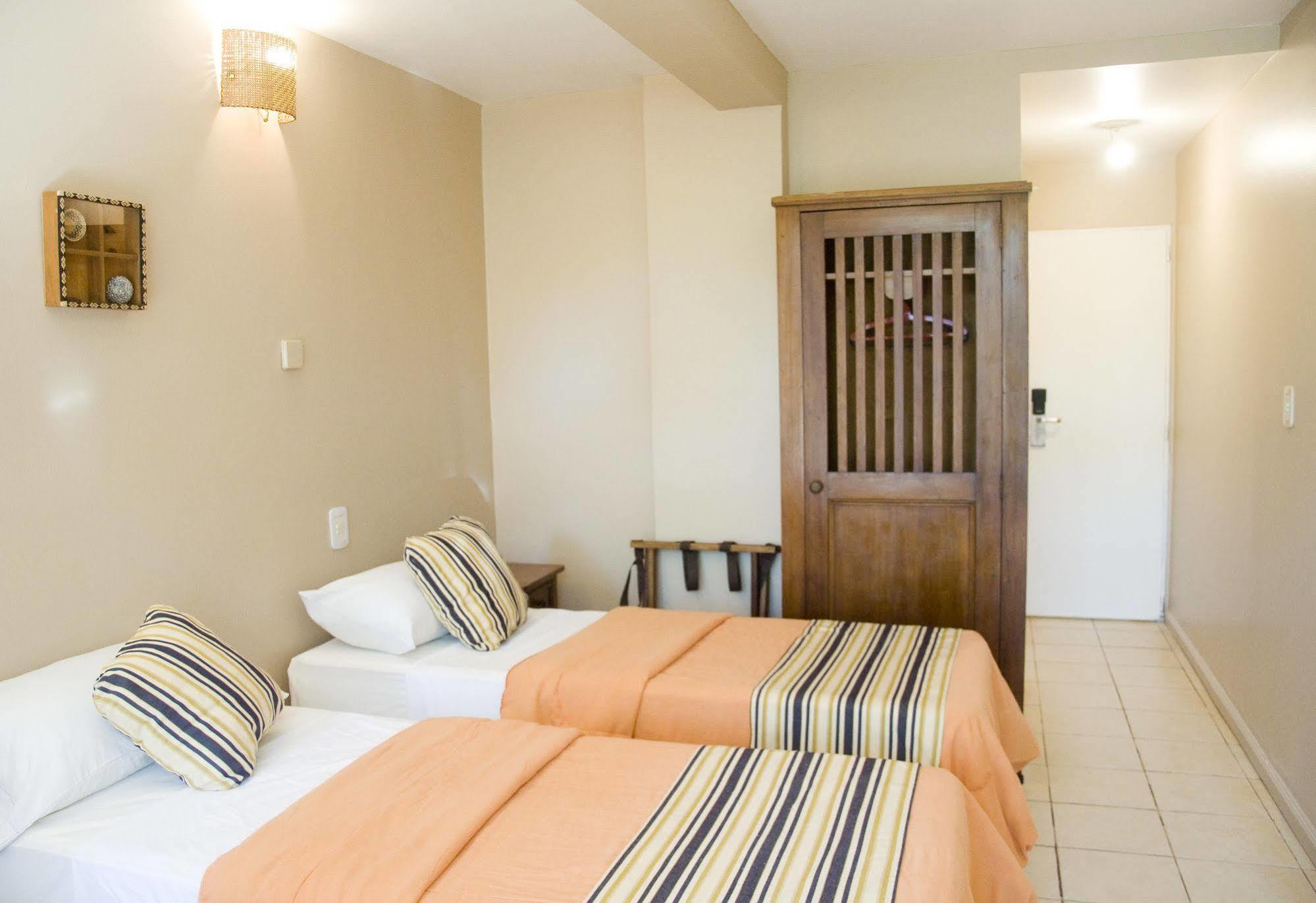 Iguazu Inn Hostel Puerto Iguazú Eksteriør billede