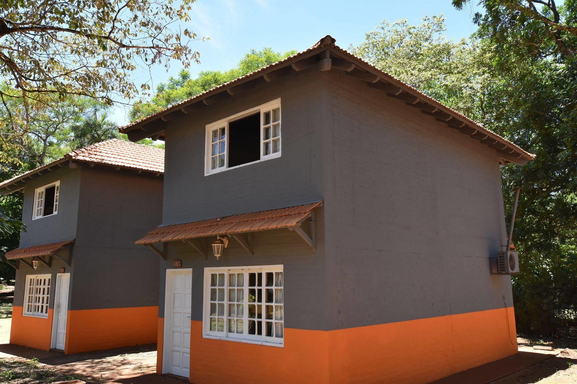 Iguazu Inn Hostel Puerto Iguazú Eksteriør billede