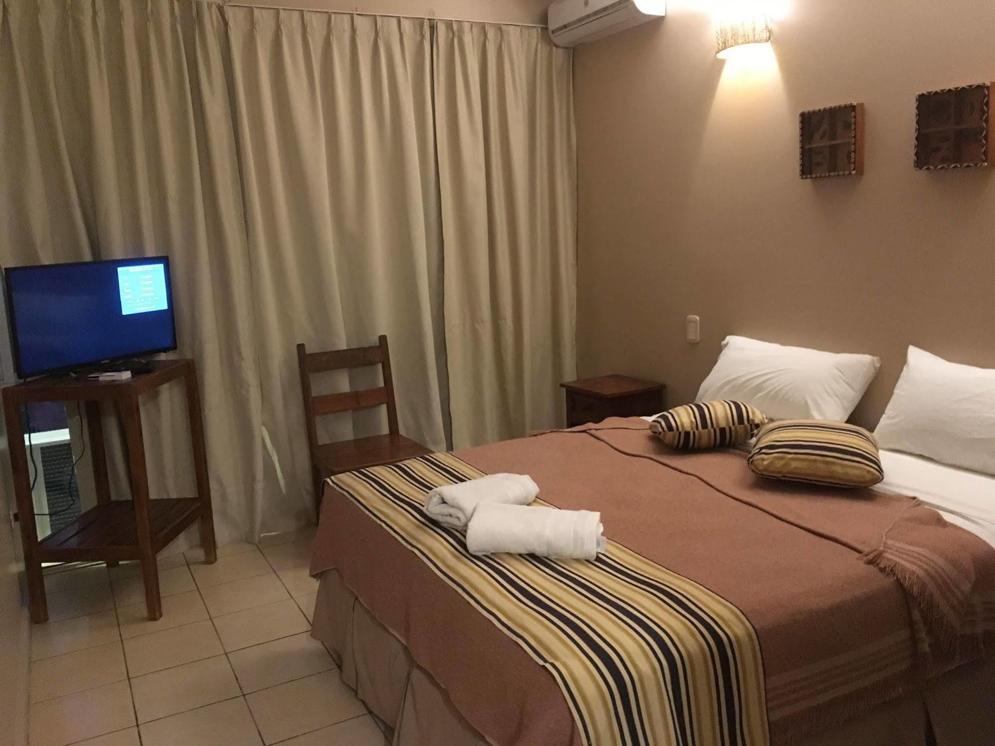 Iguazu Inn Hostel Puerto Iguazú Eksteriør billede